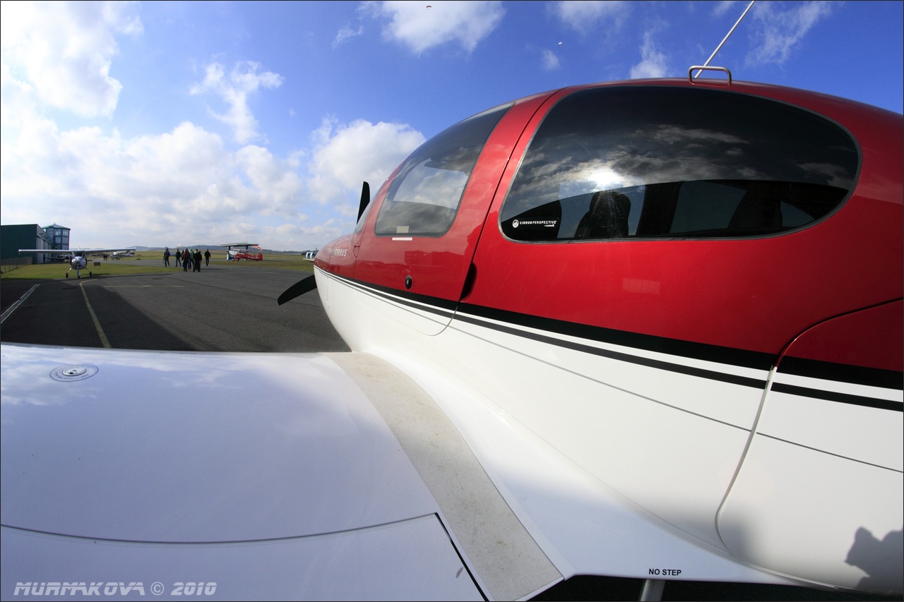 CIRRUS SR20