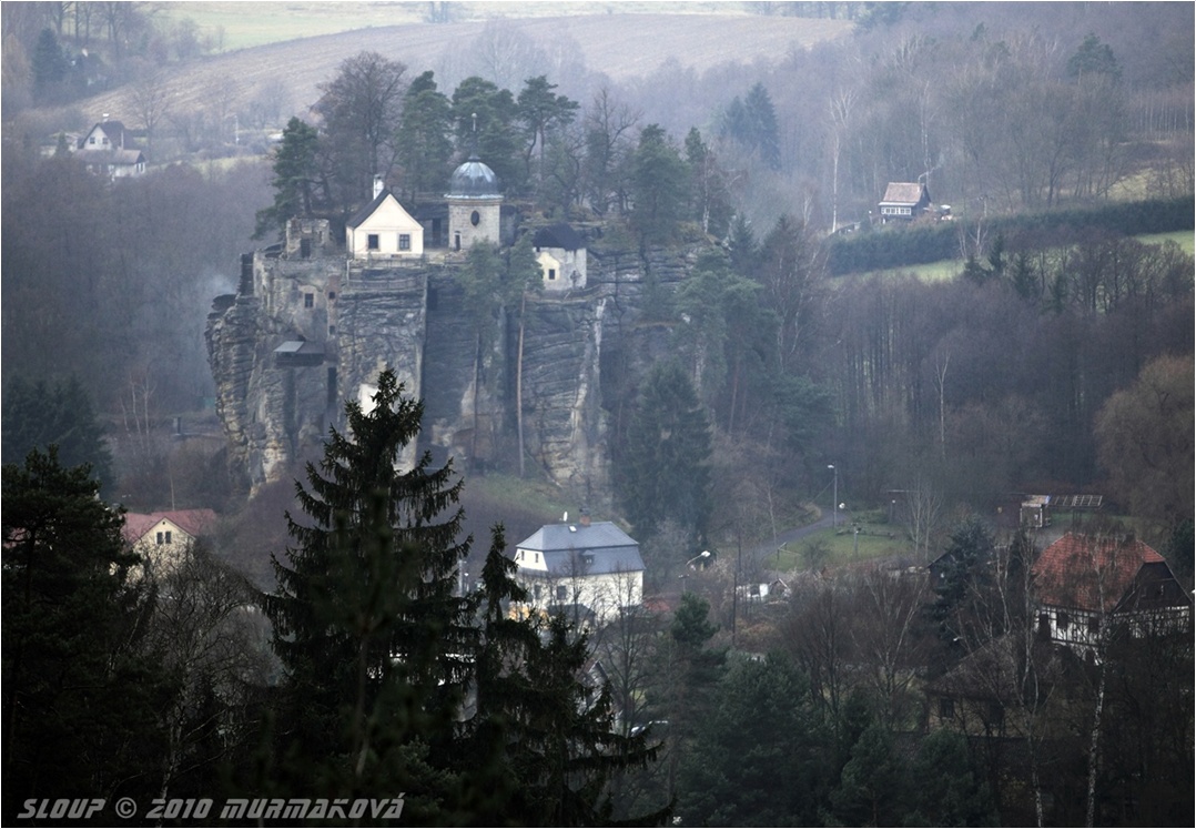 Sloupský skalní hrad