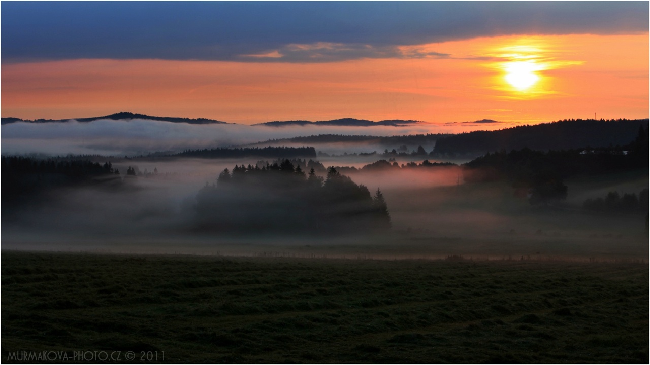 Svítání nad Lipnem
