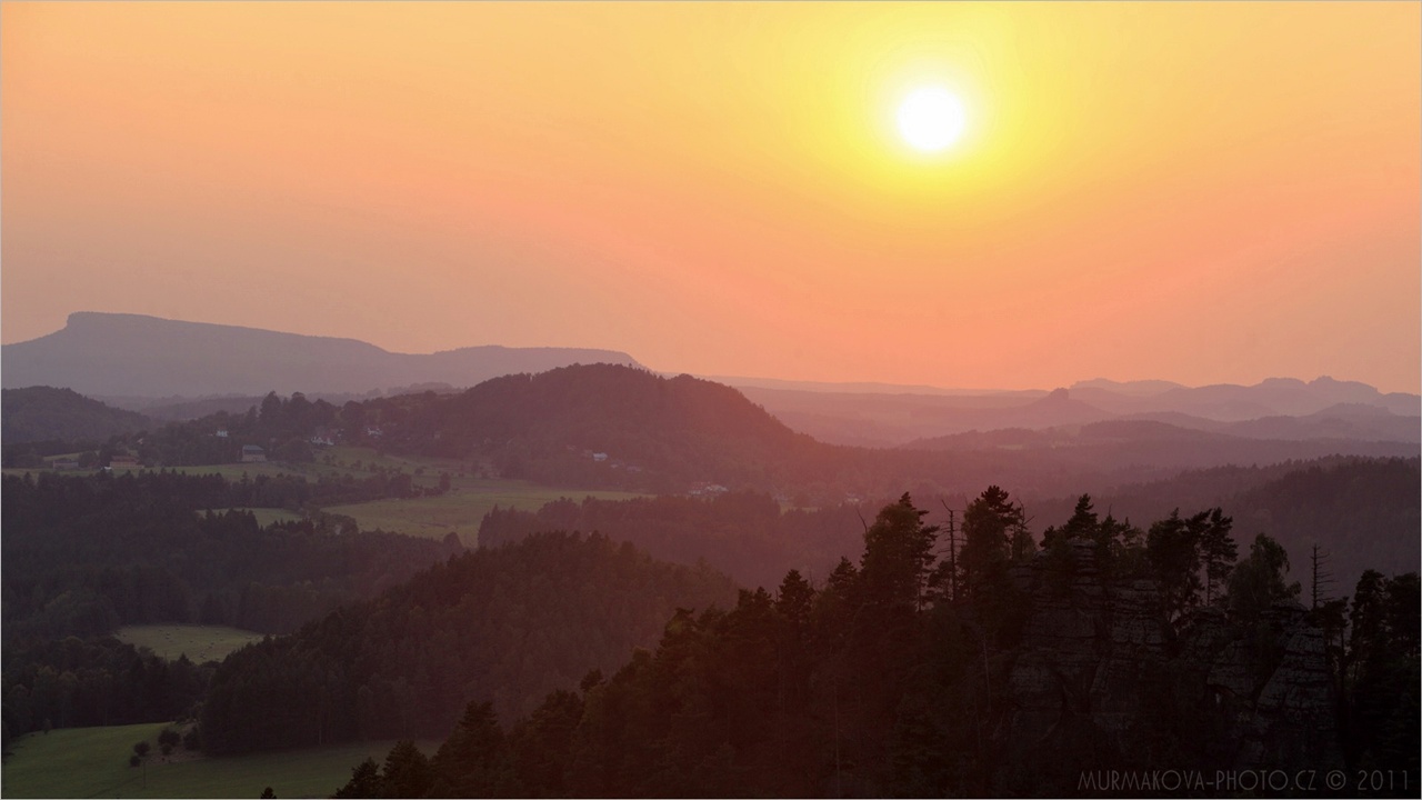 západ slunce, 19:32